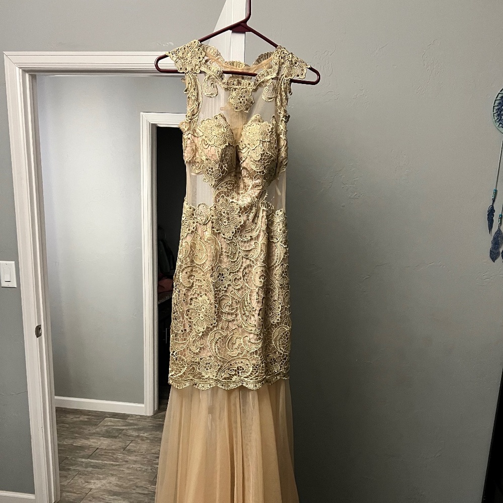 Dave and Johnny Formal Dress